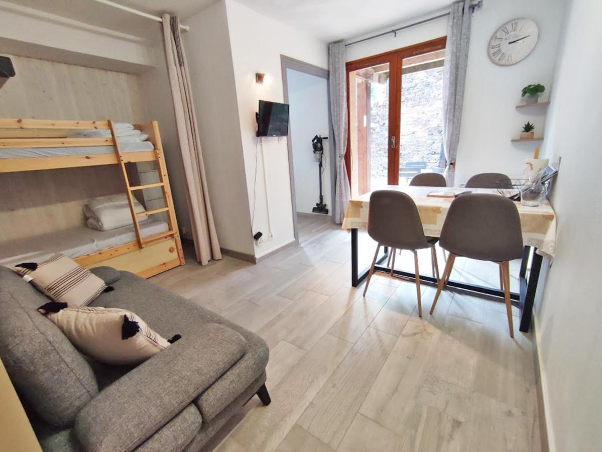Le Reflet Des Montagnes, Studio, Centre Luchon, 4 Personnes Bagneres-de-Luchon Екстер'єр фото